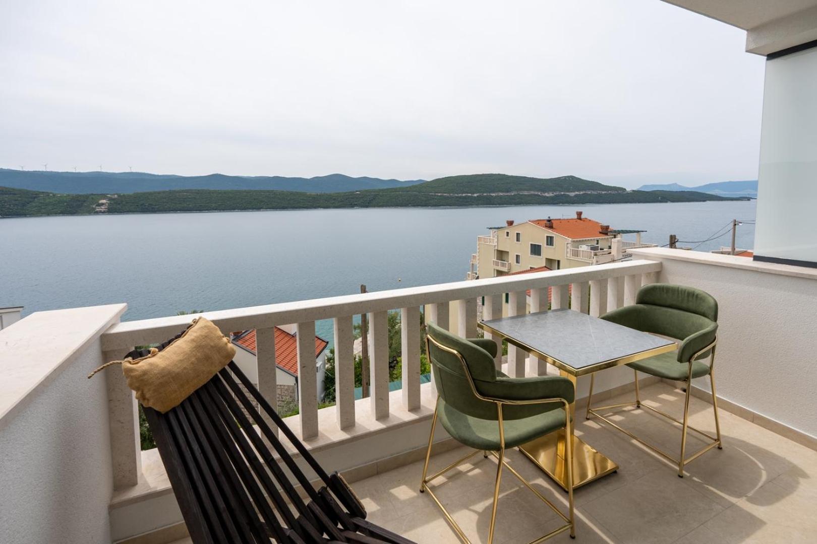 Villa Emina Sa Privatnom Plazom I Parkingom Неум Экстерьер фото