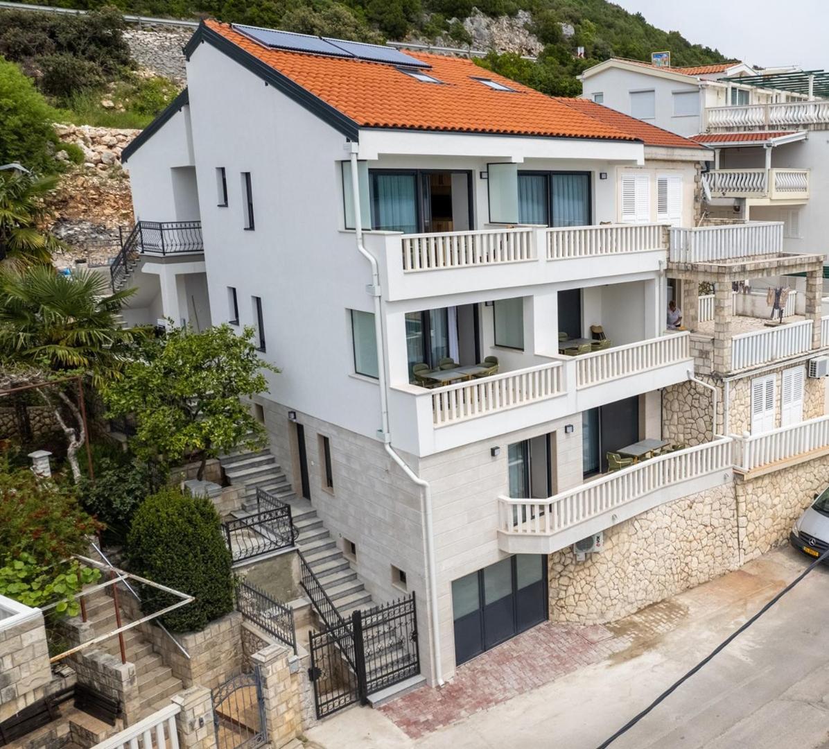 Villa Emina Sa Privatnom Plazom I Parkingom Неум Экстерьер фото