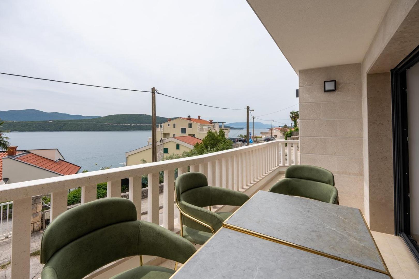 Villa Emina Sa Privatnom Plazom I Parkingom Неум Экстерьер фото